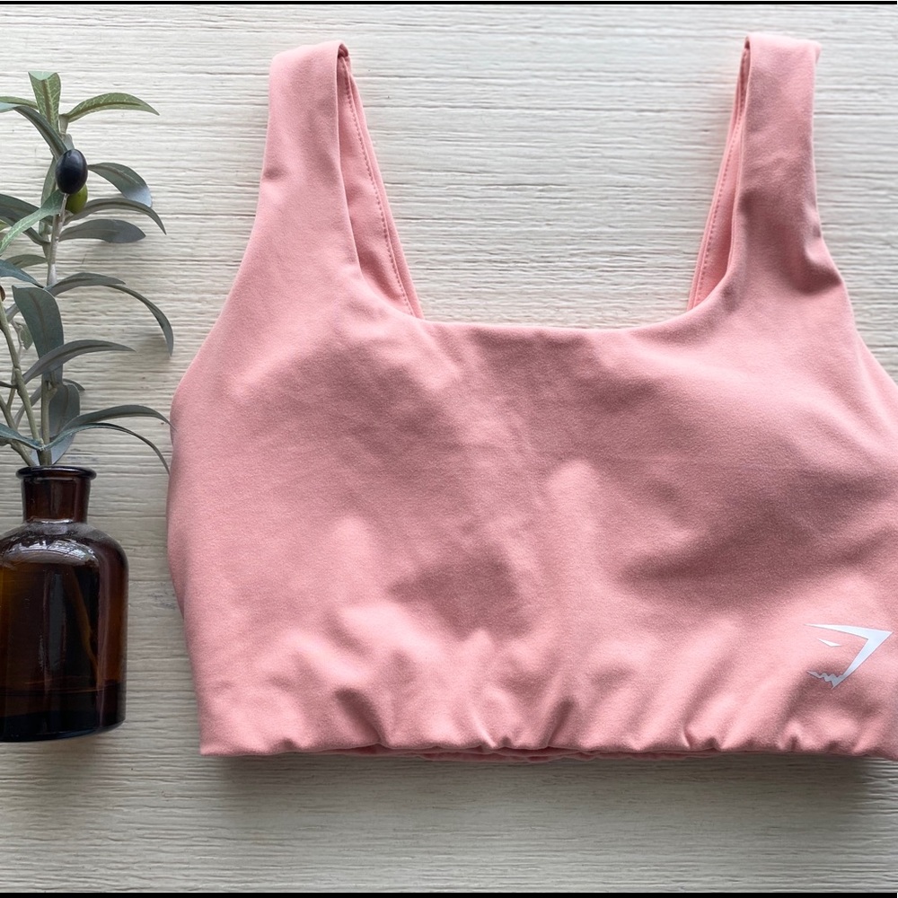 Like NEW!! Gym Shark Active Wear!